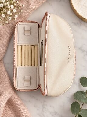 MONAT Travel Jewelry and Makeup Case Light Pink Zippered ring and necklace carry